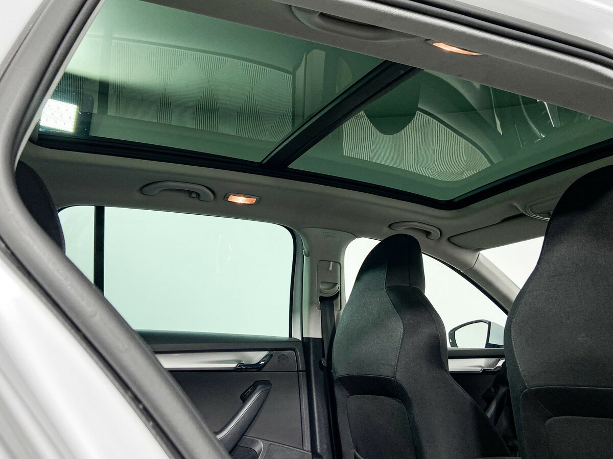 Skoda Octavia с пробегом — 2015 год. Фото: #11