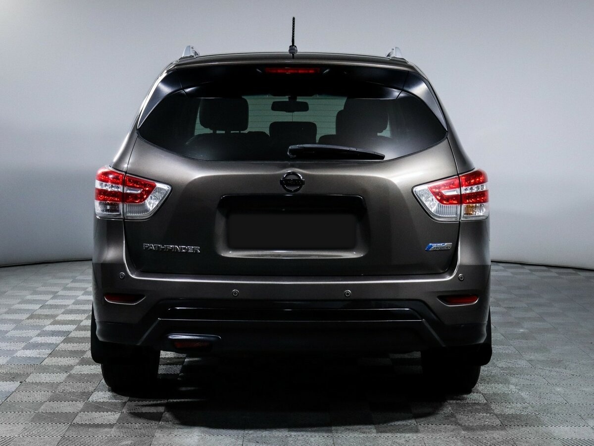 Nissan Pathfinder с пробегом — 2015 год. Фото: #4