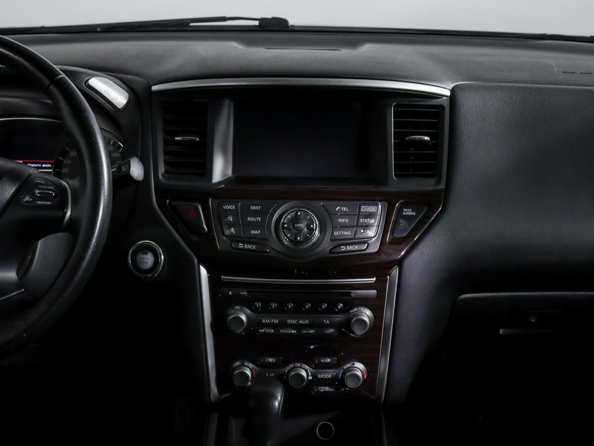 Nissan Pathfinder с пробегом — 2015 год. Фото: #11