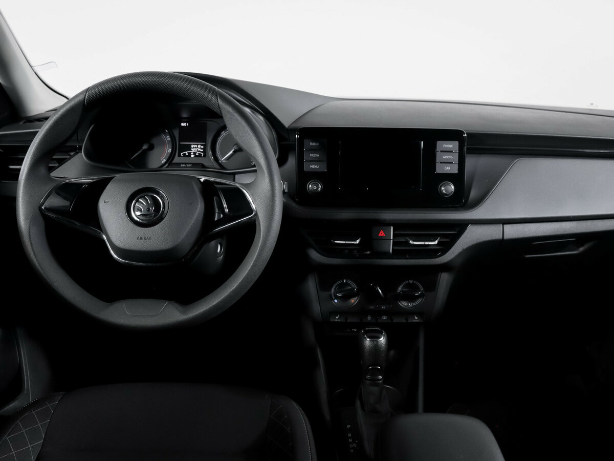 Skoda Rapid с пробегом — 2021 год. Фото: #9