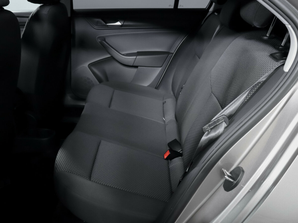 Volkswagen Polo с пробегом — 2021 год. Фото: #7