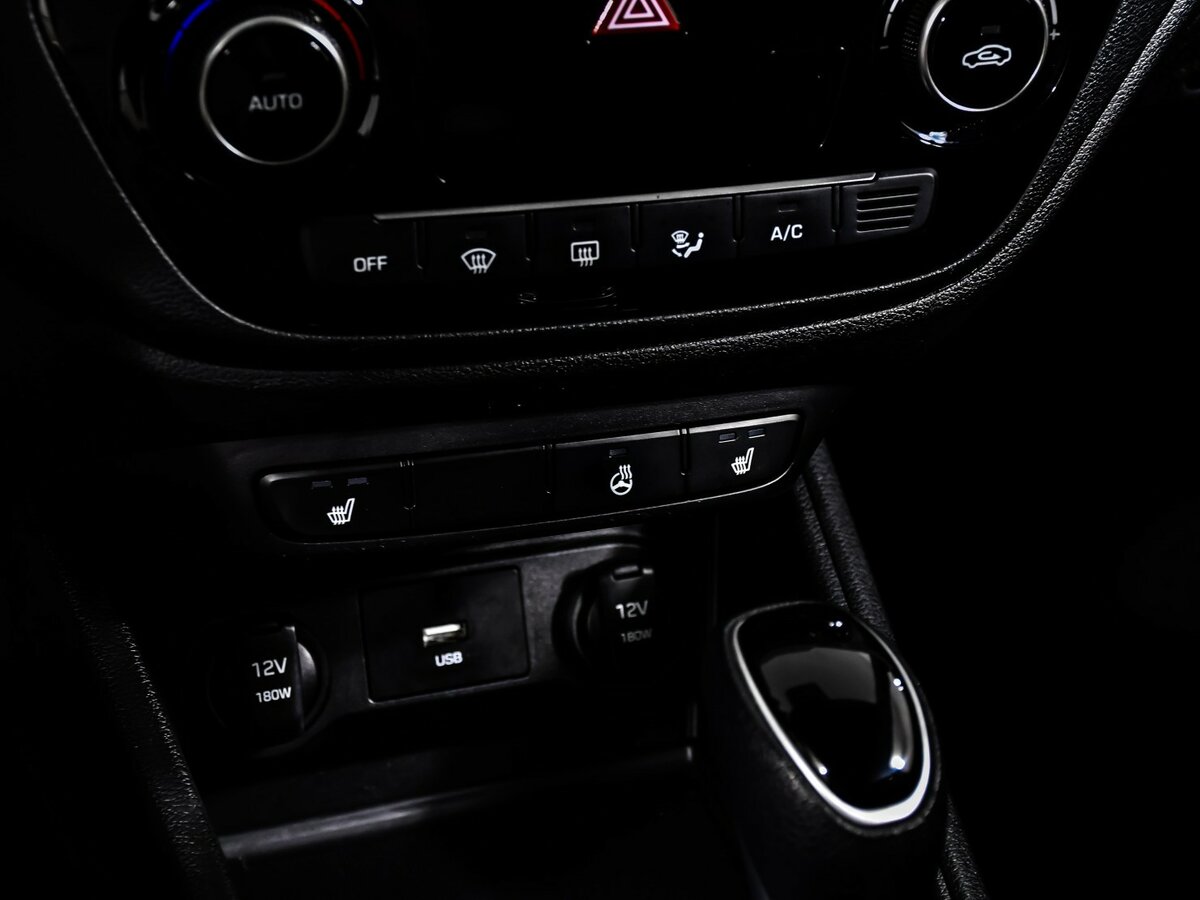 Hyundai Solaris с пробегом — 2020 год. Фото: #13