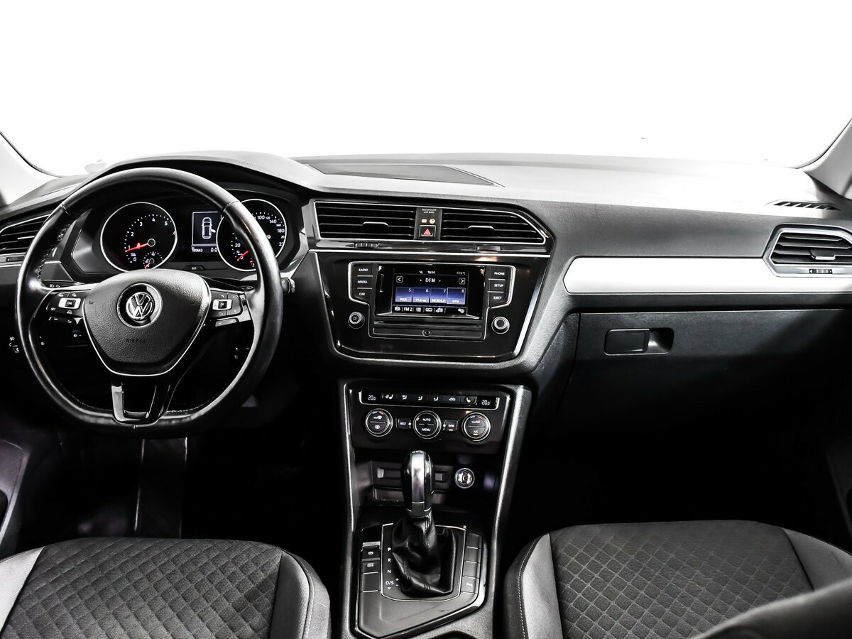 Volkswagen Tiguan с пробегом — 2017 год. Фото: #8