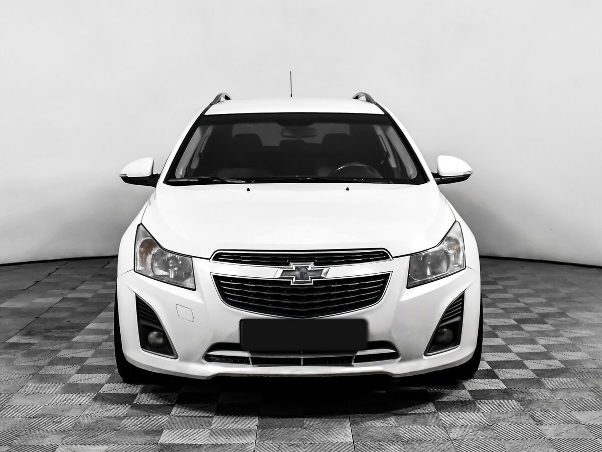 Chevrolet Cruze с пробегом — 2015 год. Фото: #1