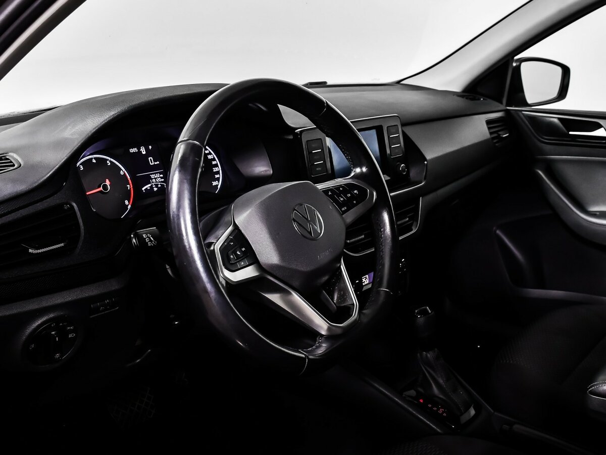 Volkswagen Polo с пробегом — 2020 год. Фото: #10