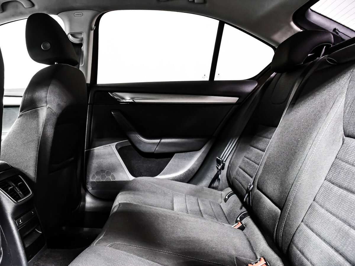 Skoda Octavia с пробегом — 2014 год. Фото: #9