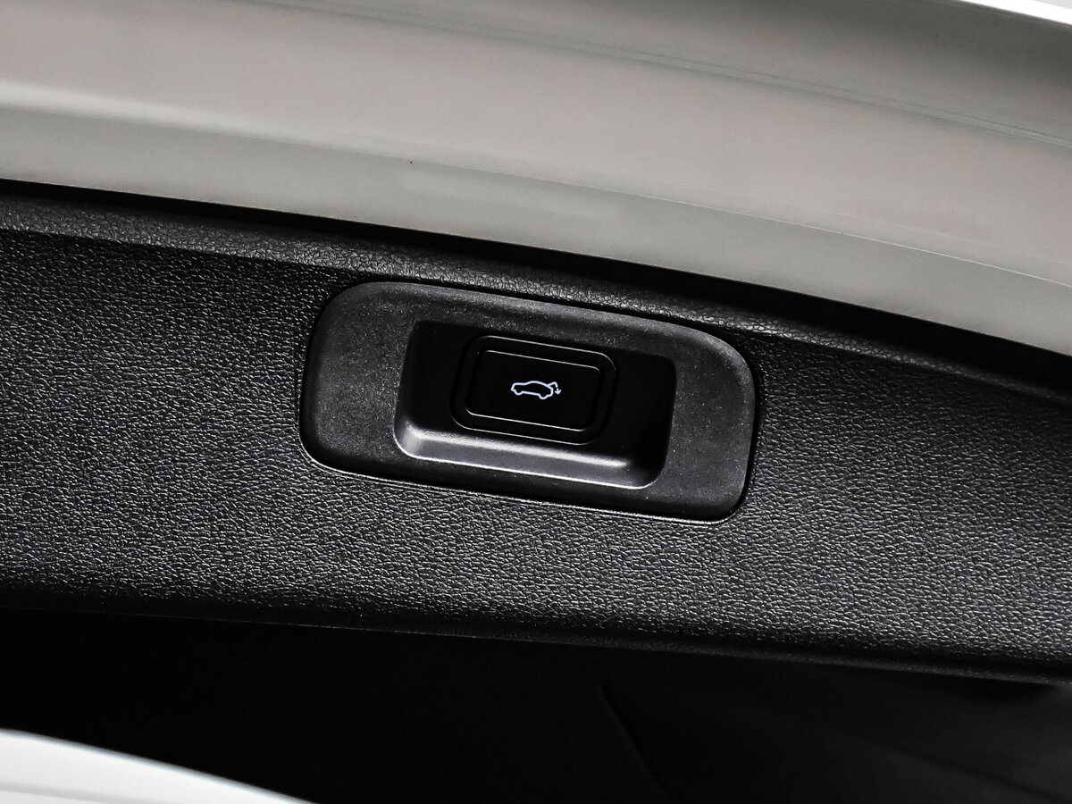 Geely Coolray с пробегом — 2024 год. Фото: #13