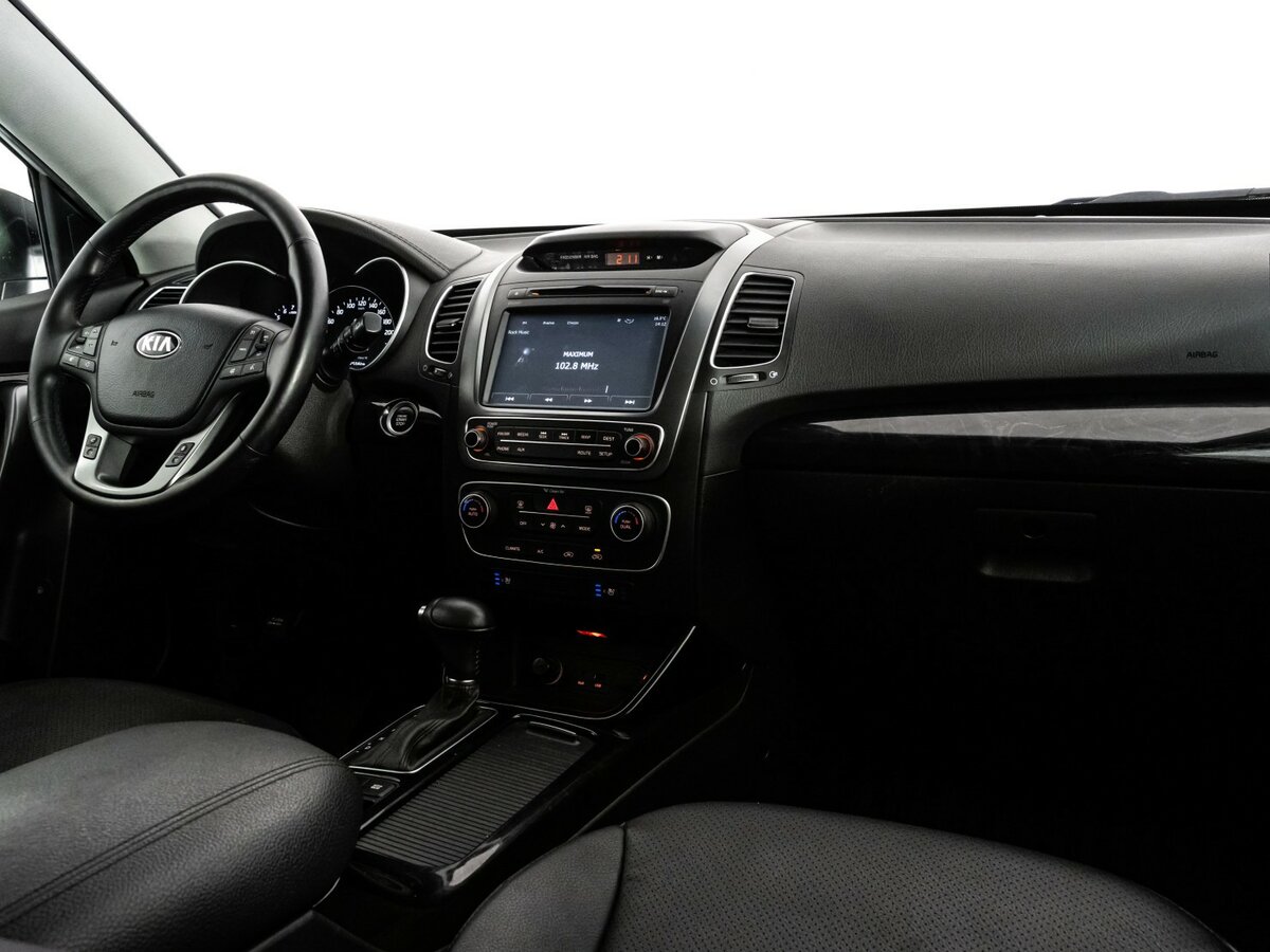 Kia Sorento с пробегом — 2014 год. Фото: #6
