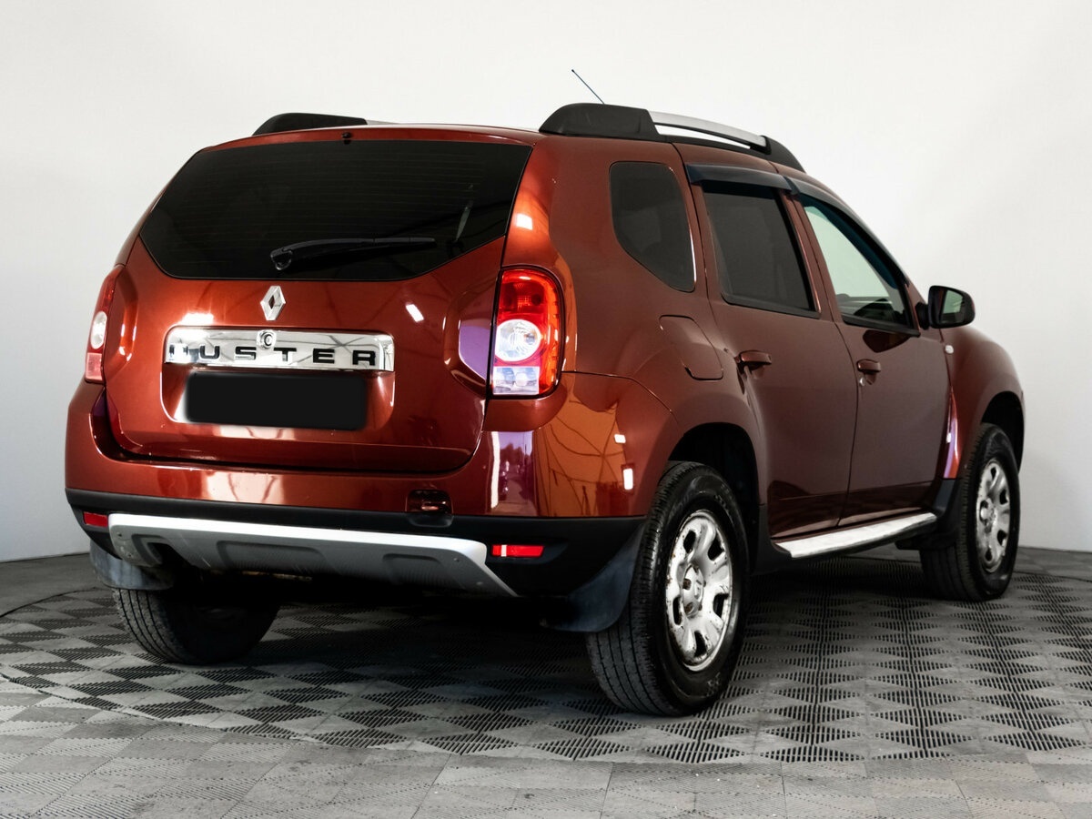 Renault Duster с пробегом — 2014 год. Фото: #3