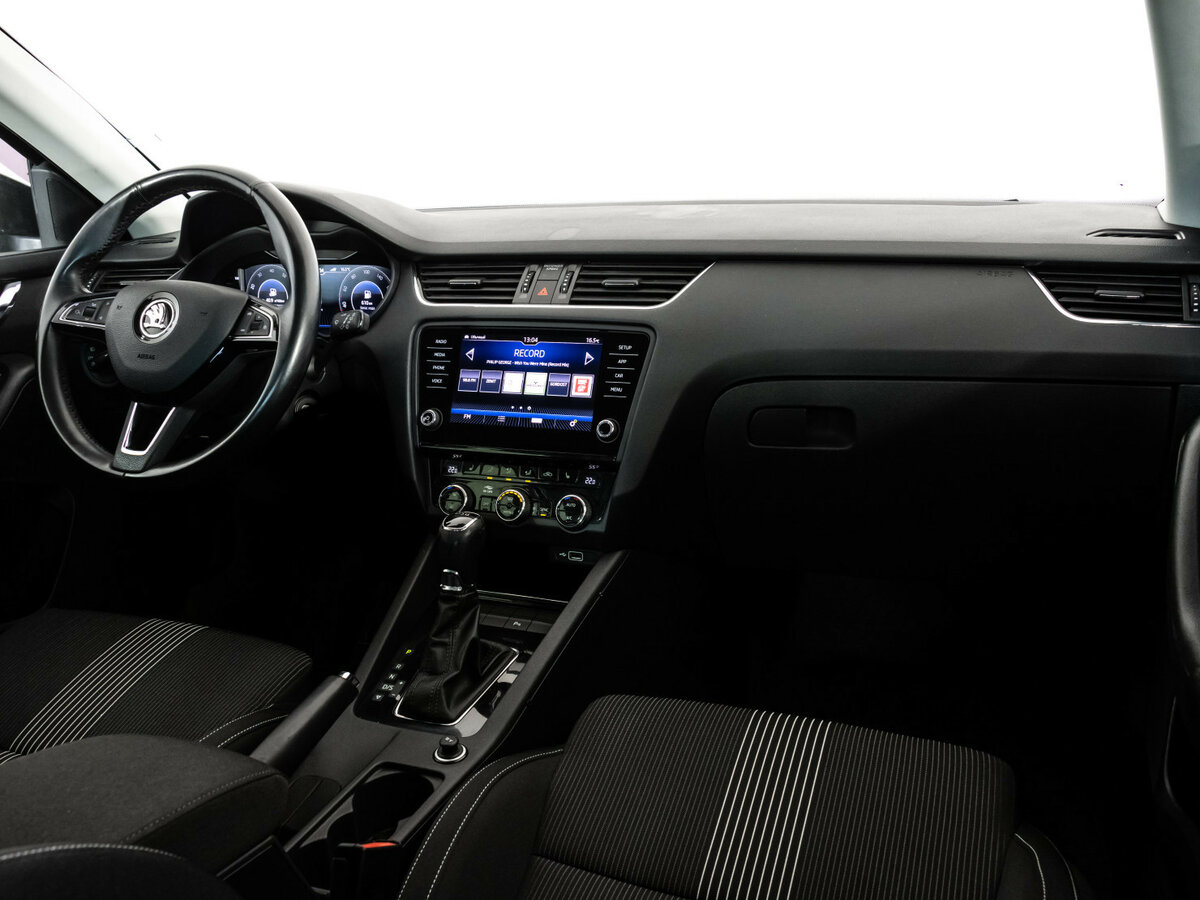 Skoda Octavia с пробегом — 2019 год. Фото: #6