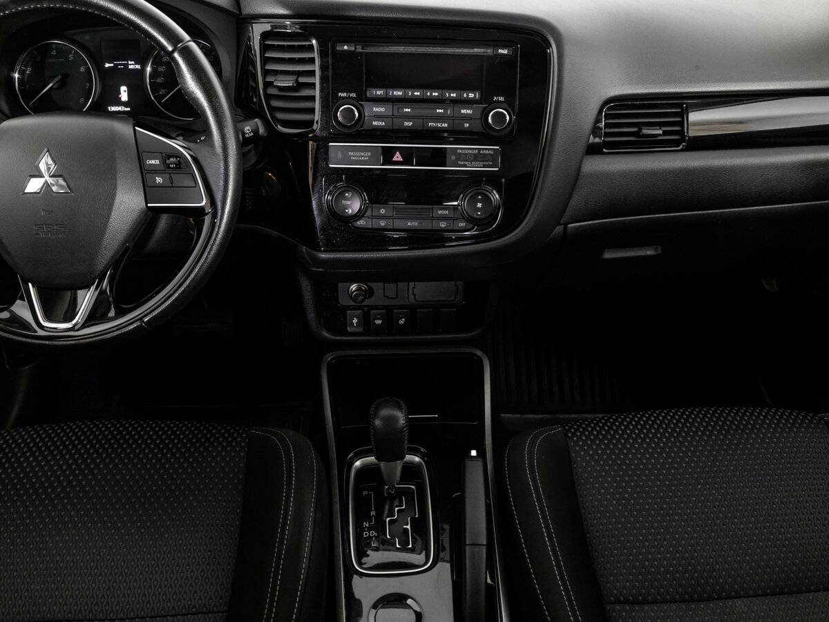 Mitsubishi Outlander с пробегом — 2019 год. Фото: #9