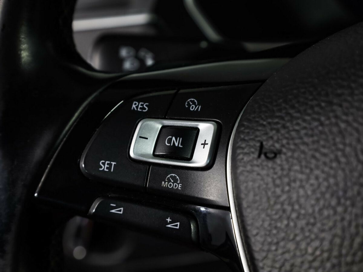 Volkswagen Tiguan с пробегом — 2017 год. Фото: #9