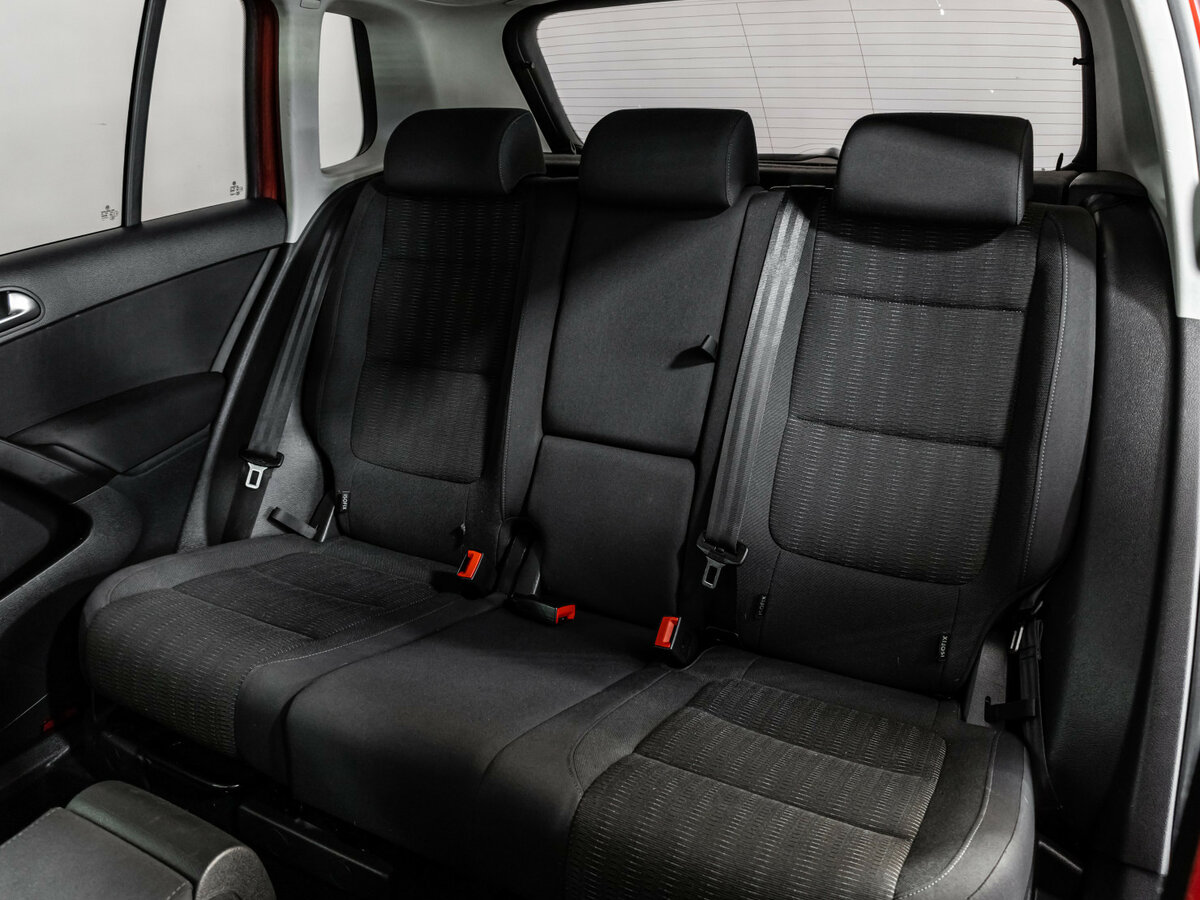 Volkswagen Tiguan с пробегом — 2012 год. Фото: #14