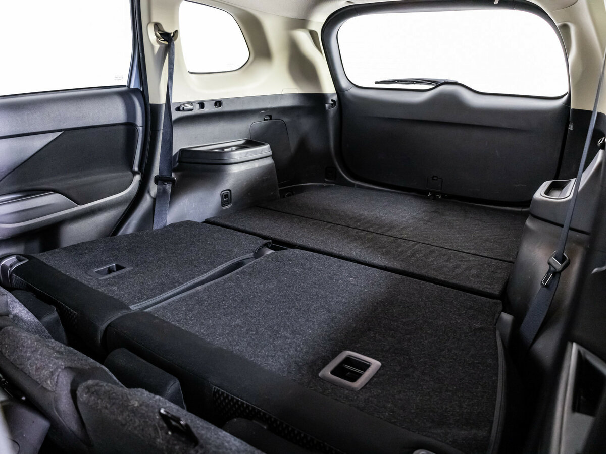 Mitsubishi Outlander с пробегом — 2019 год. Фото: #17