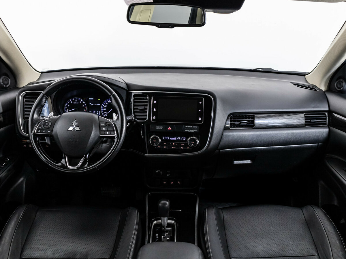 Mitsubishi Outlander с пробегом — 2018 год. Фото: #7
