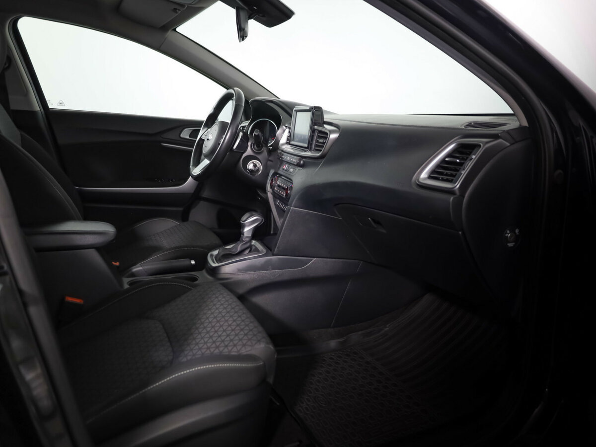 Kia Ceed с пробегом — 2018 год. Фото: #19
