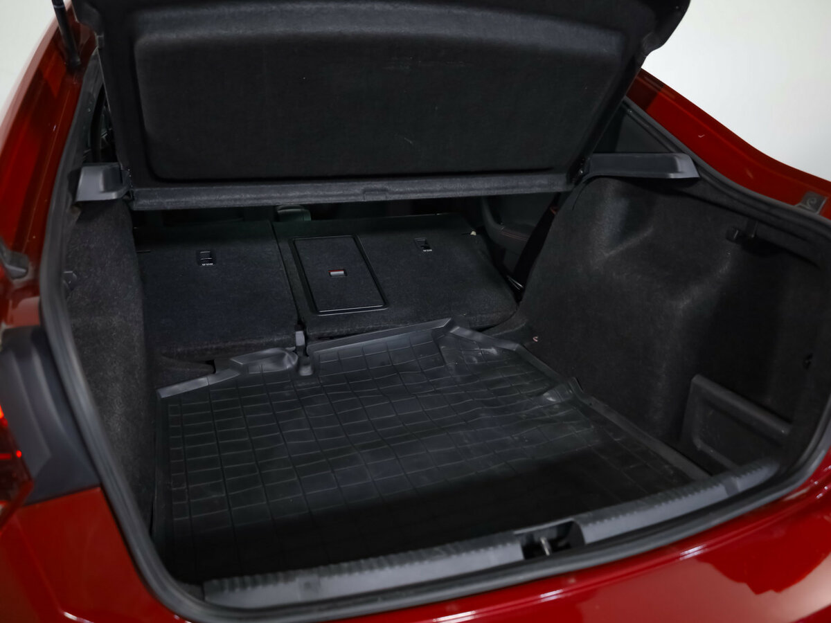 Volkswagen Polo с пробегом — 2021 год. Фото: #25