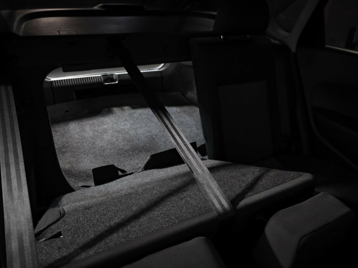 Volkswagen Polo с пробегом — 2013 год. Фото: #16