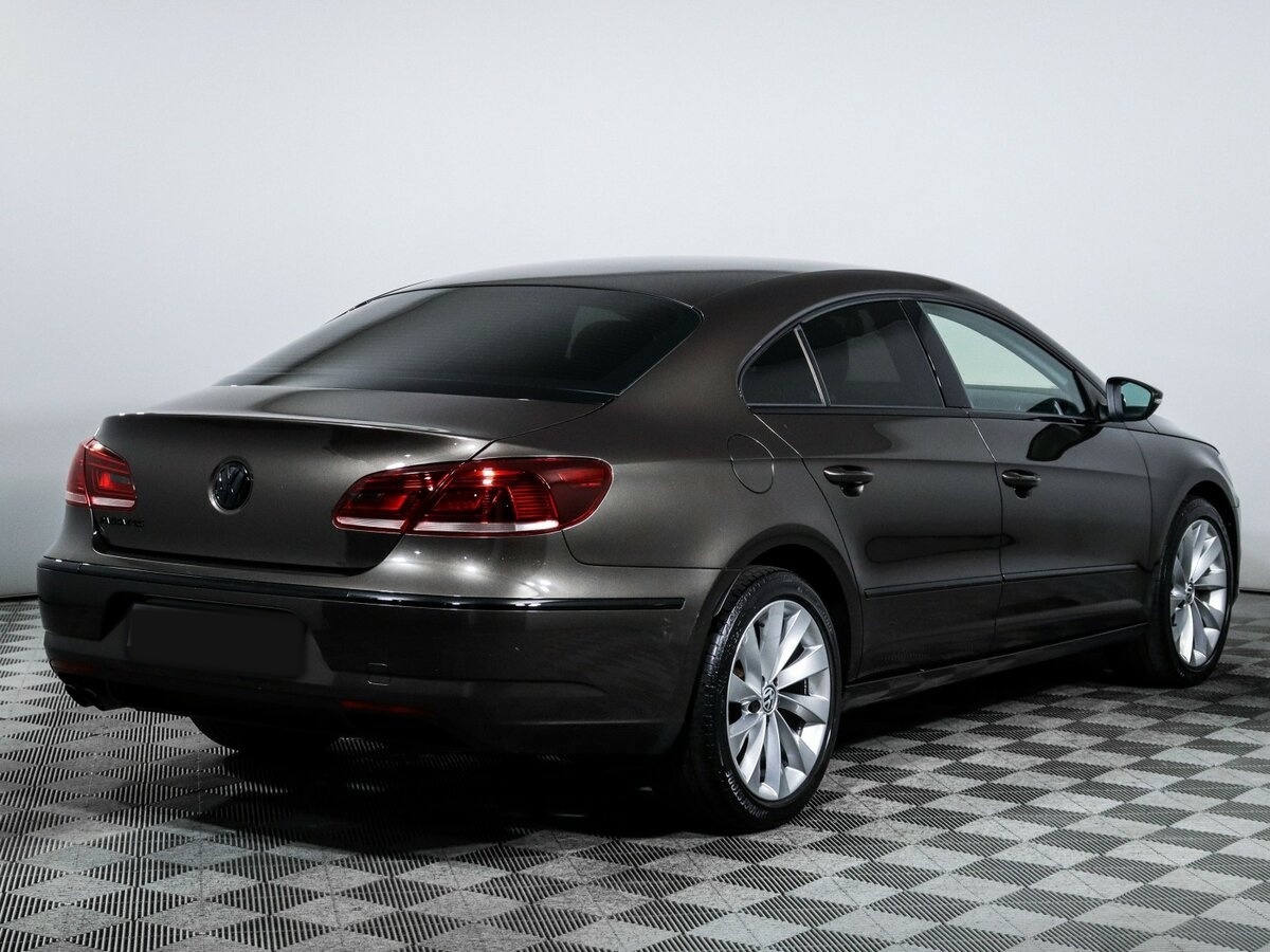 Volkswagen Passat CC с пробегом — 2013 год. Фото: #3