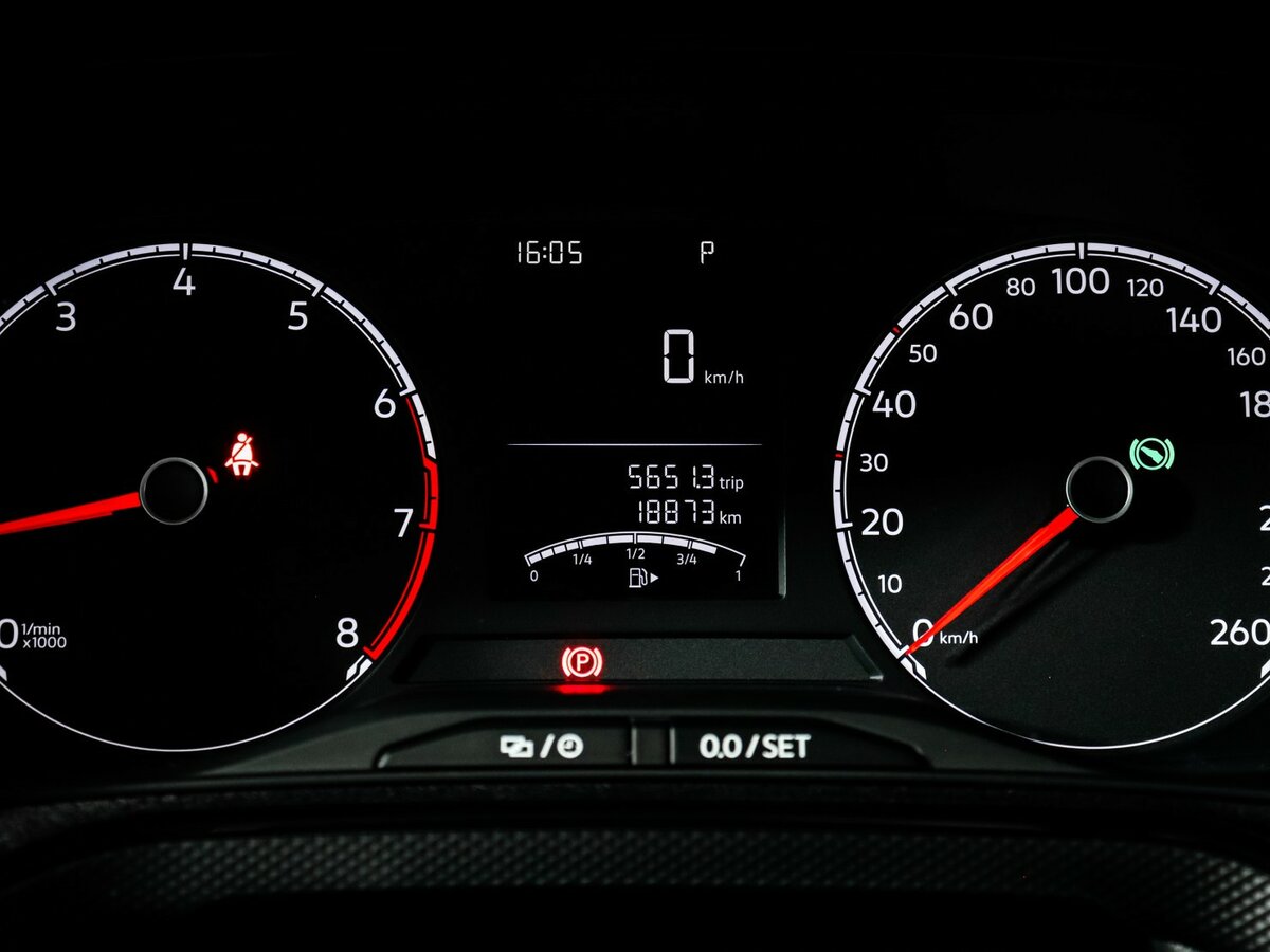 Volkswagen Polo с пробегом — 2021 год. Фото: #8