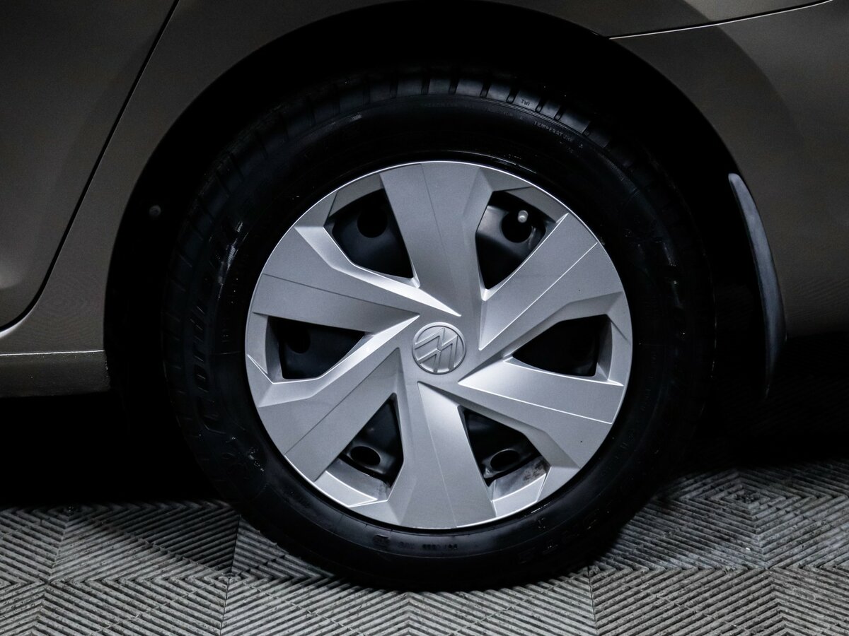 Volkswagen Polo с пробегом — 2021 год. Фото: #11