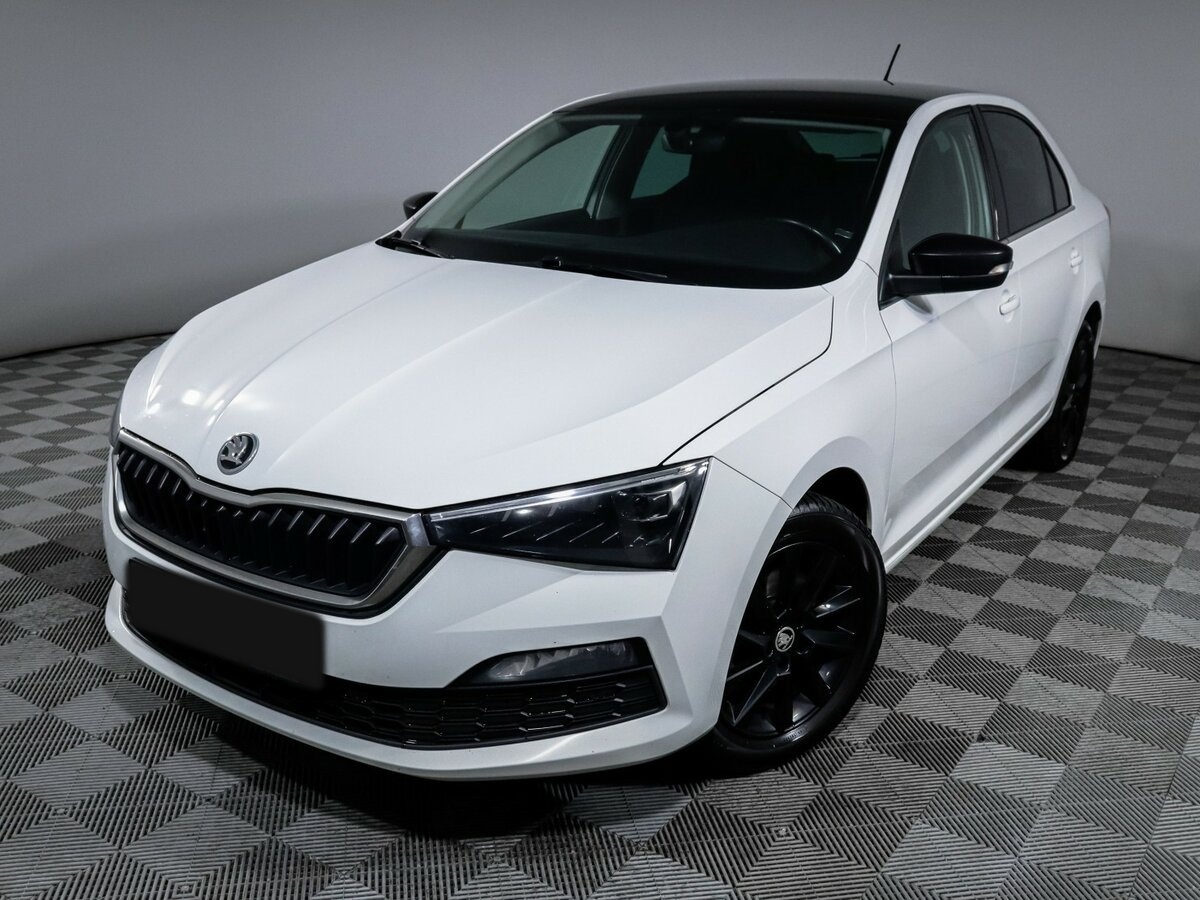 Skoda Rapid с пробегом — 2021 год. Фото: #12