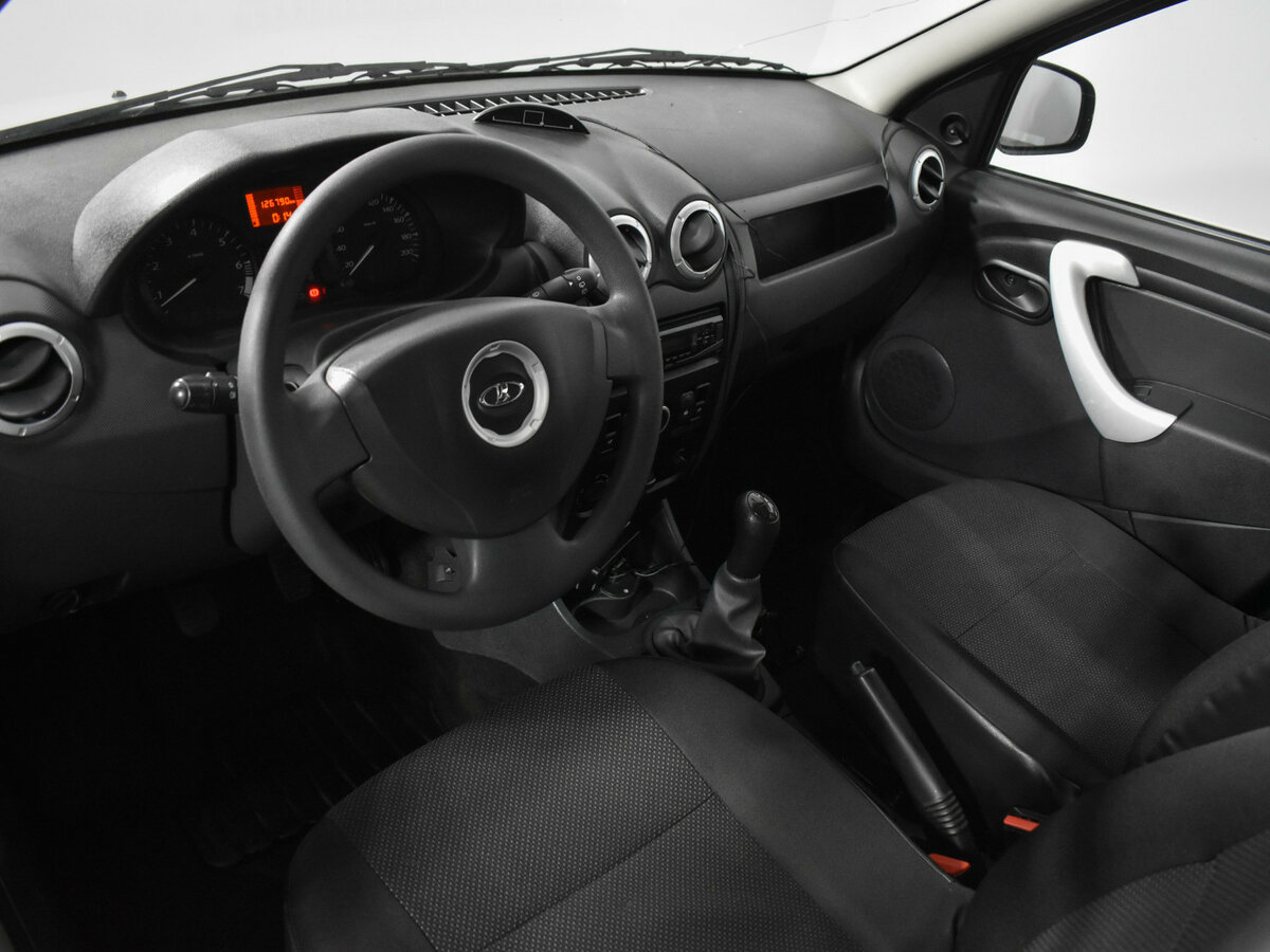 Lada (ВАЗ) Largus с пробегом — 2014 год. Фото: #6