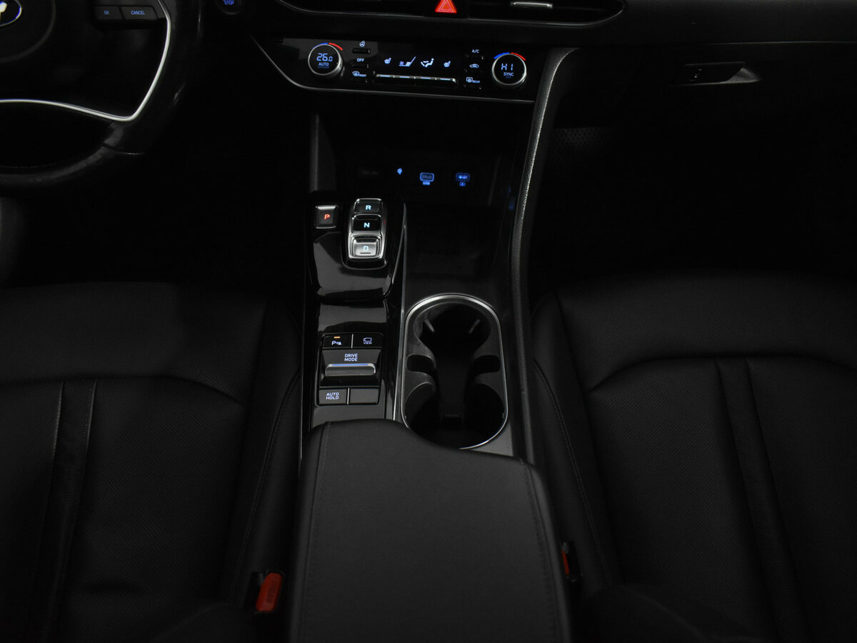 Hyundai Sonata с пробегом — 2020 год. Фото: #11