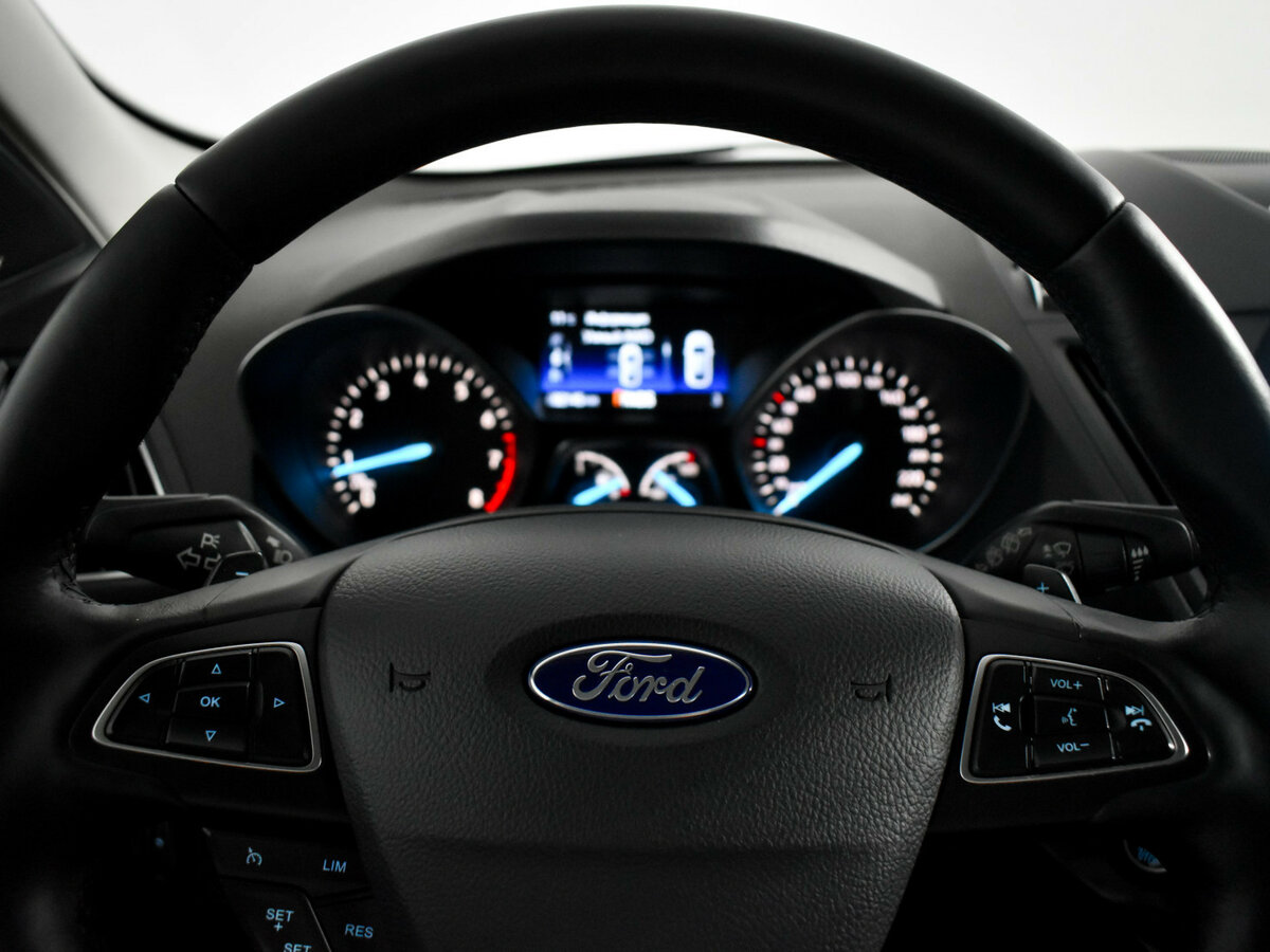 Ford Kuga с пробегом — 2017 год. Фото: #15
