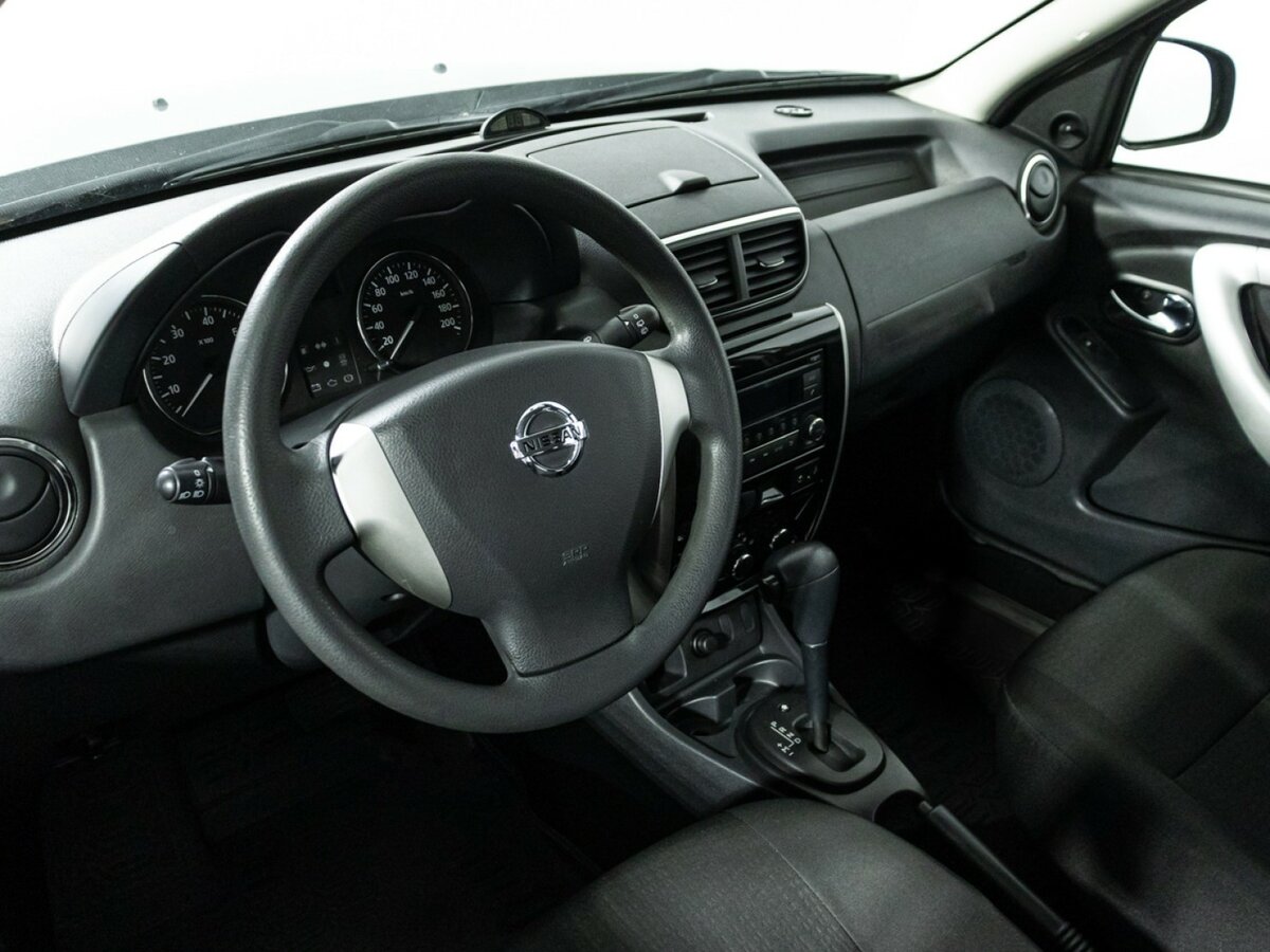 Nissan Terrano с пробегом — 2014 год. Фото: #10