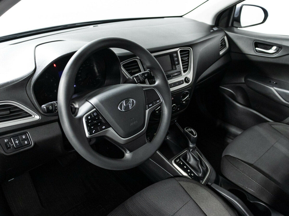 Hyundai Solaris с пробегом — 2020 год. Фото: #10