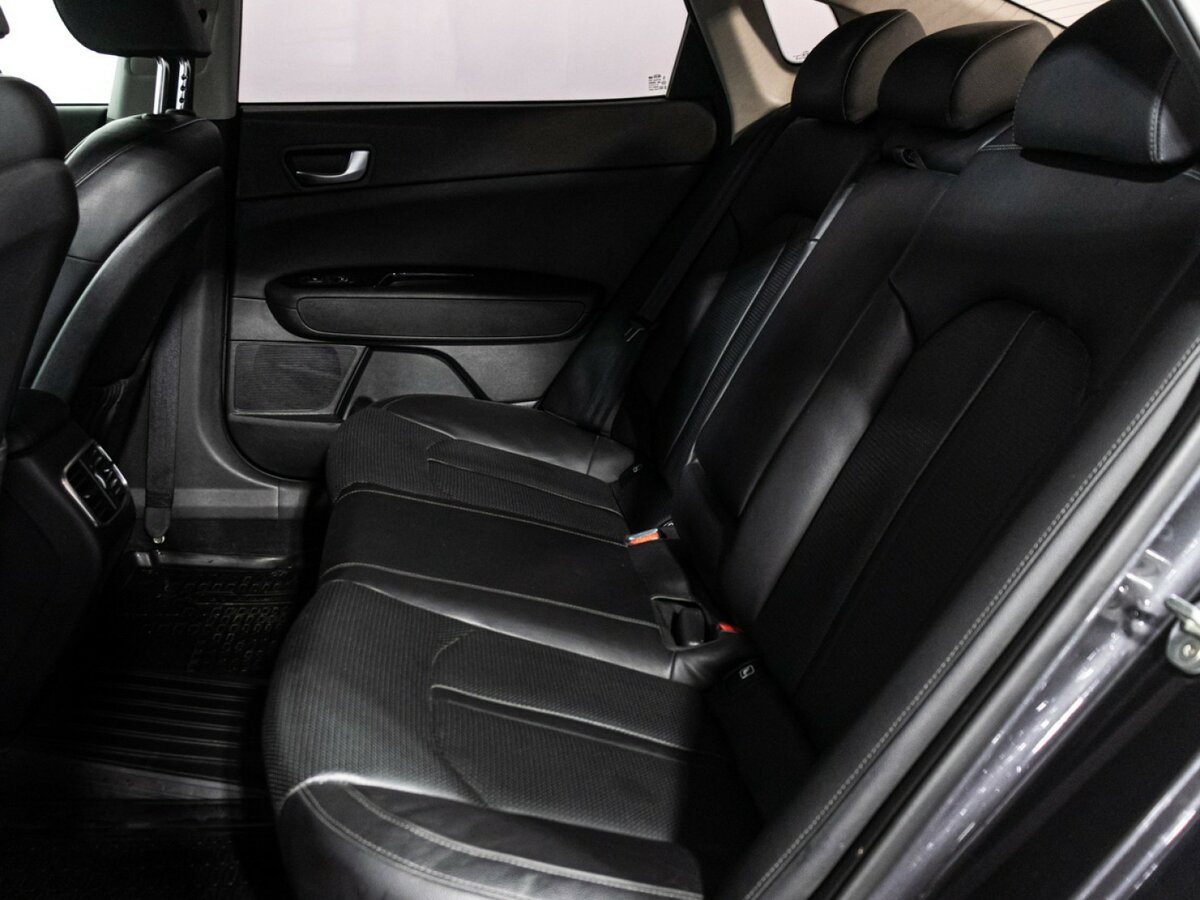 Kia Optima с пробегом — 2018 год. Фото: #9