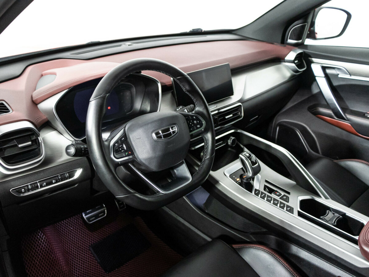 Geely Coolray с пробегом — 2021 год. Фото: #10