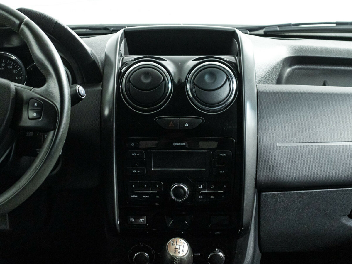 Renault Duster с пробегом — 2017 год. Фото: #13