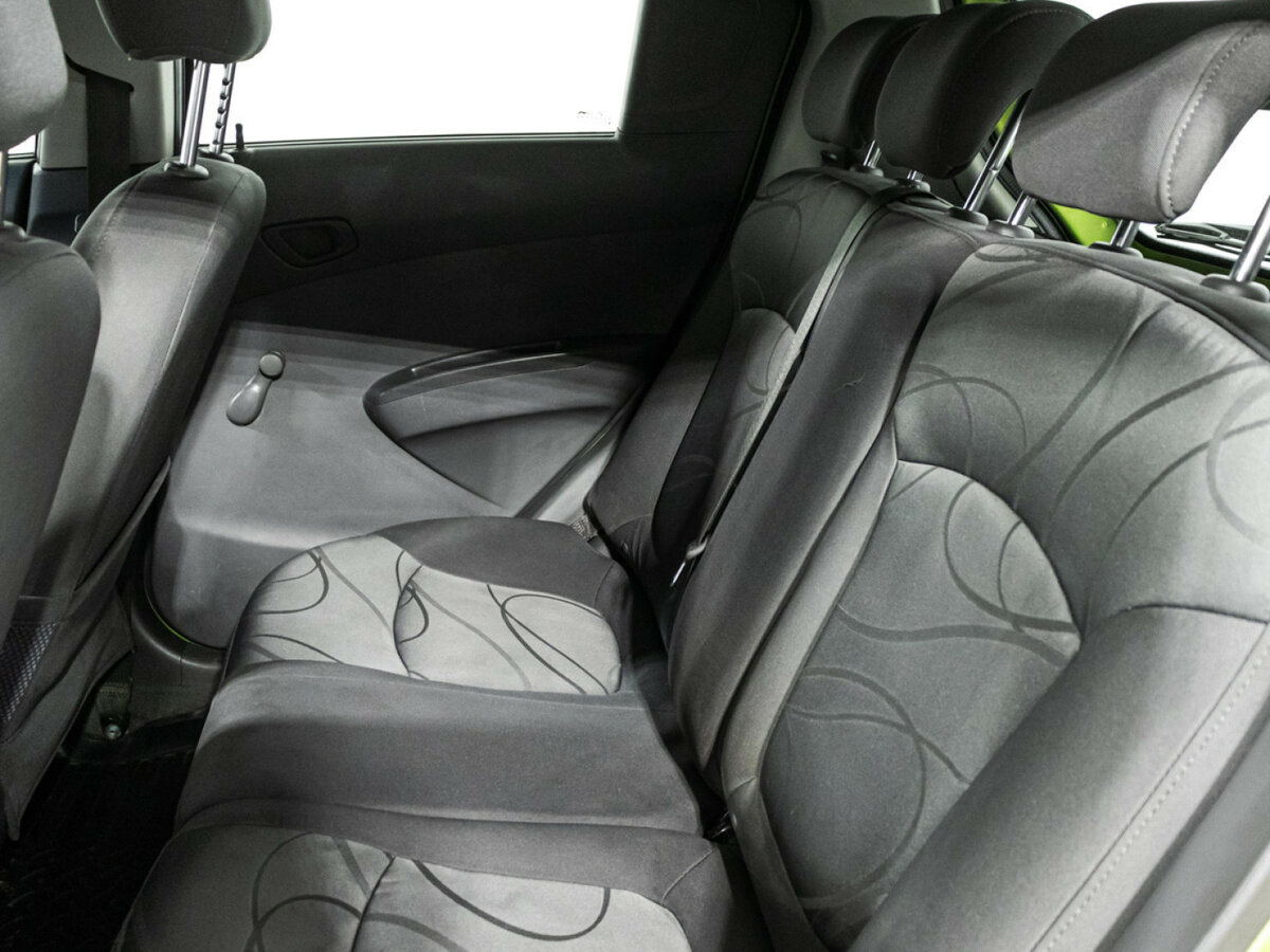 Chevrolet Spark с пробегом — 2012 год. Фото: #9