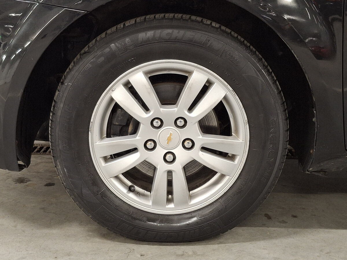 Chevrolet Aveo с пробегом — 2012 год. Фото: #17