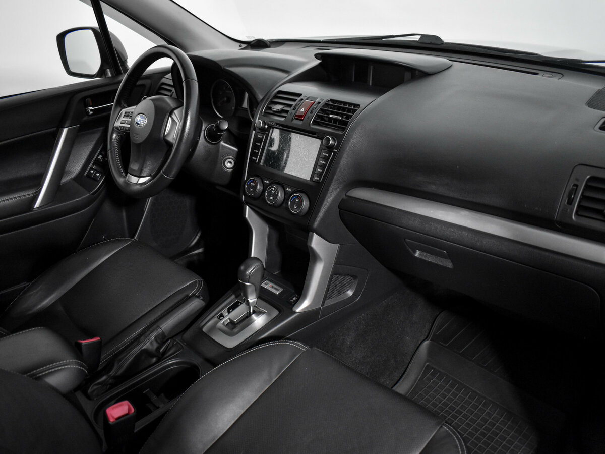 Subaru Forester с пробегом — 2014 год. Фото: #9