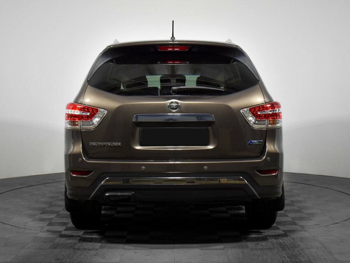 Nissan Pathfinder с пробегом — 2014 год. Фото: #3