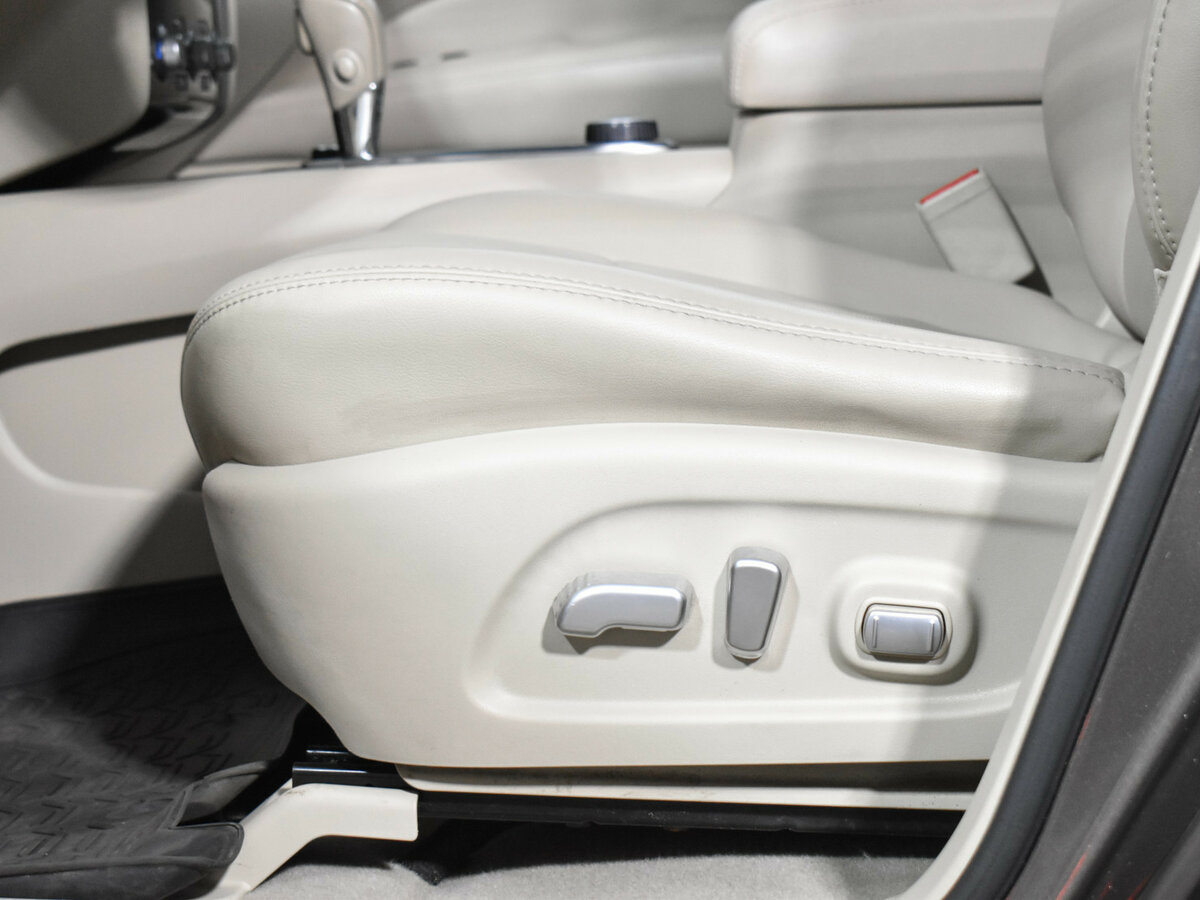 Nissan Pathfinder с пробегом — 2014 год. Фото: #6