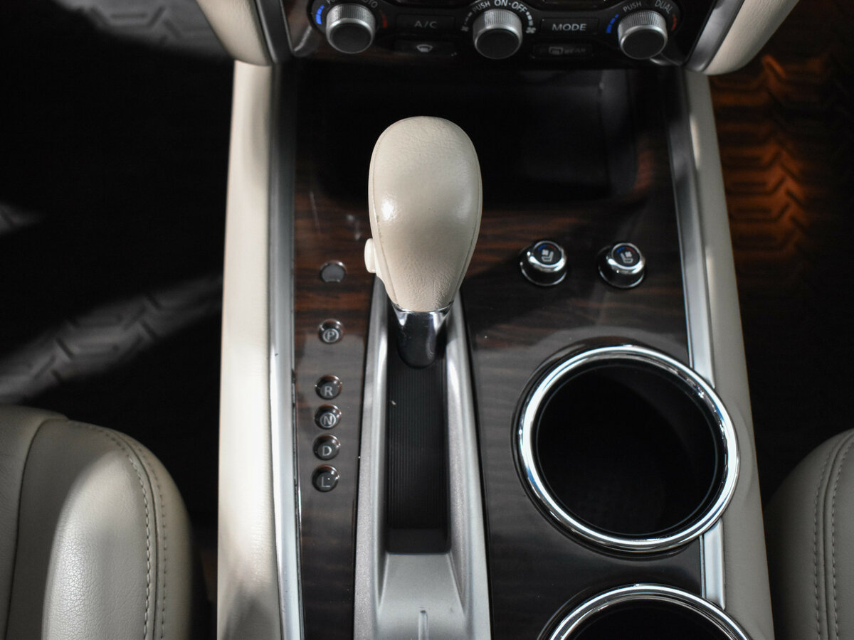 Nissan Pathfinder с пробегом — 2014 год. Фото: #7