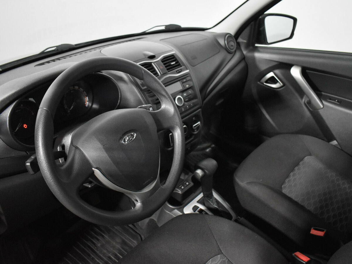 Lada (ВАЗ) Granta с пробегом — 2020 год. Фото: #8