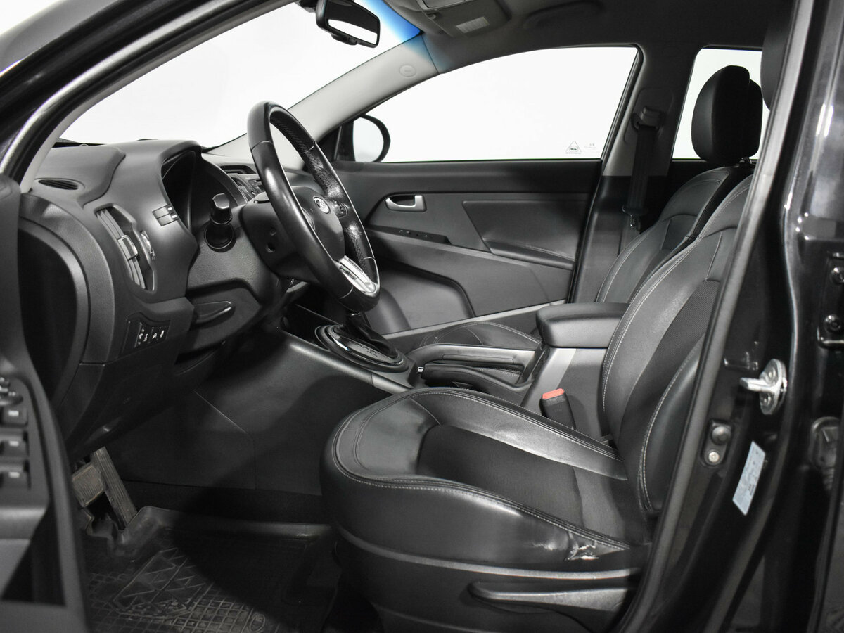 Kia Sportage с пробегом — 2012 год. Фото: #10