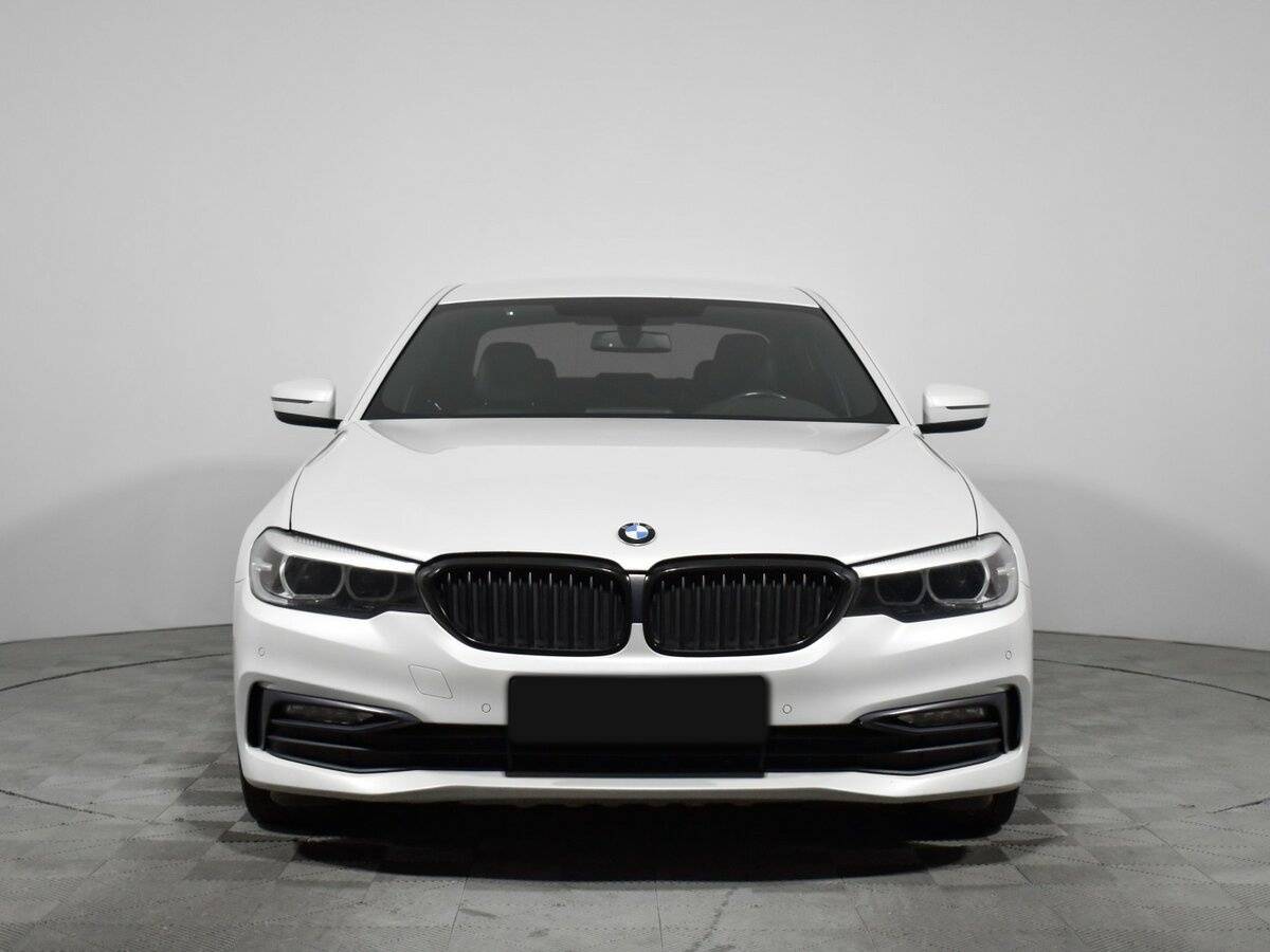 BMW 5 серии с пробегом — 2017 год. Фото: #1