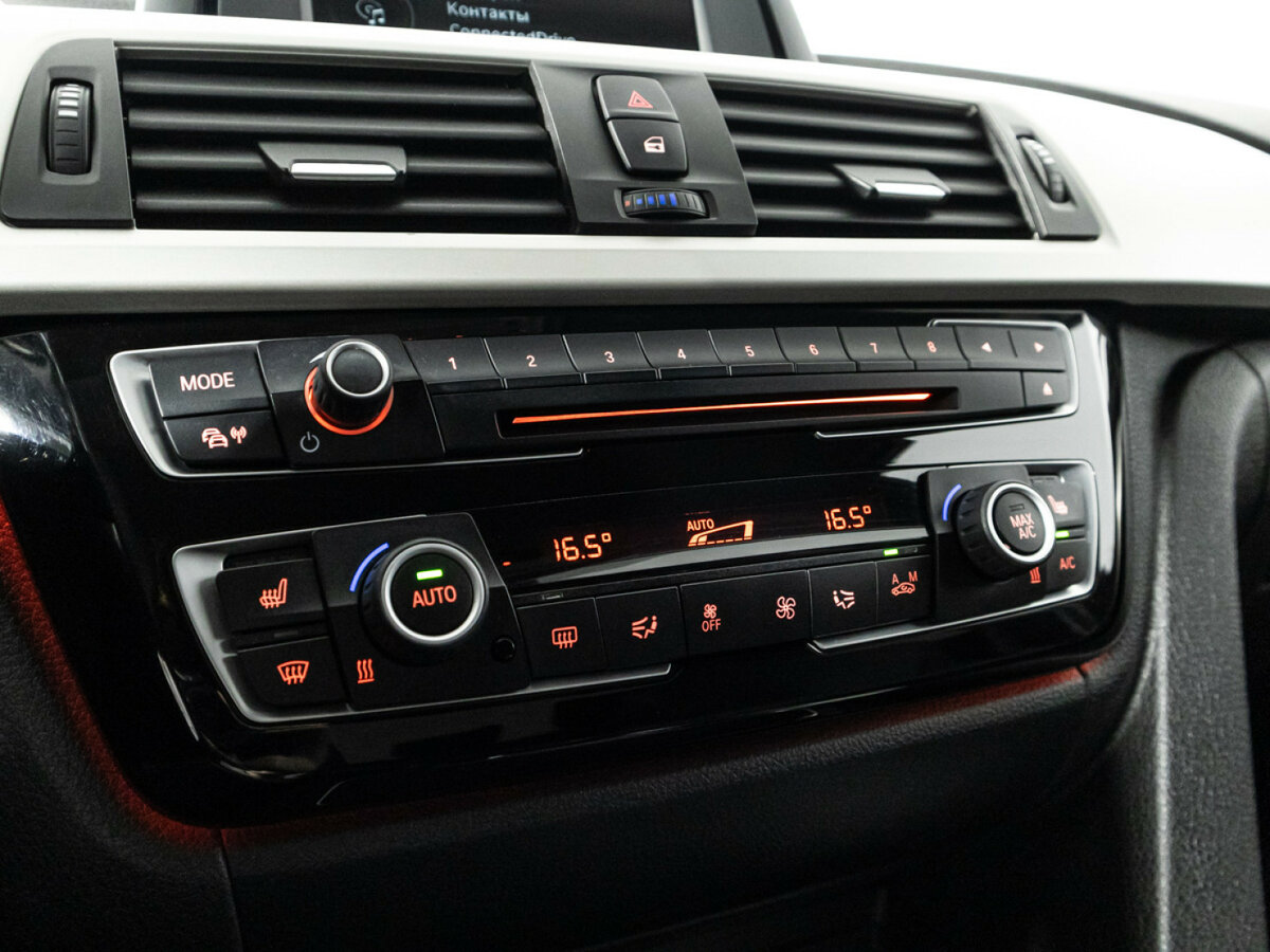 BMW 3 серии с пробегом — 2017 год. Фото: #15