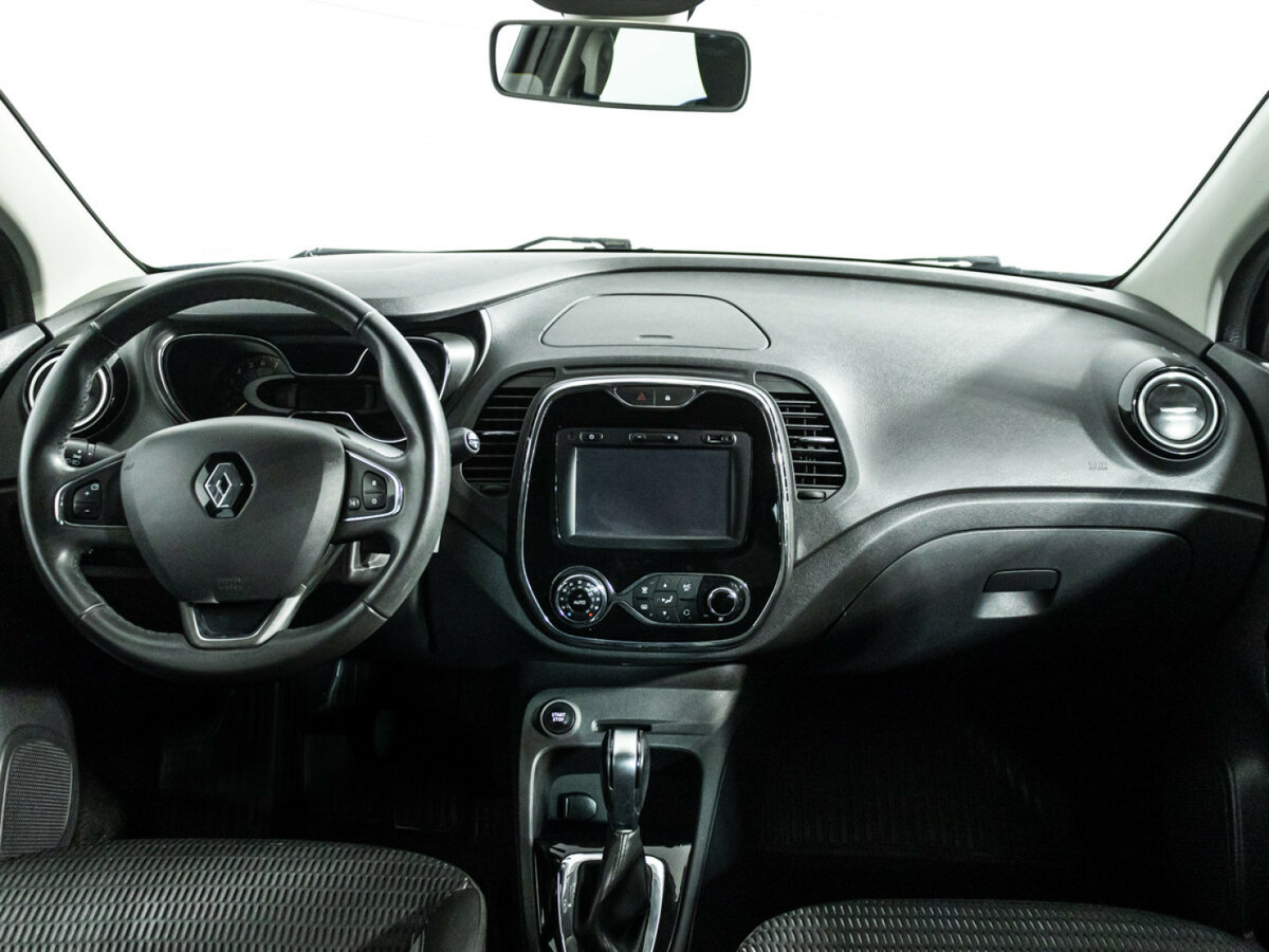 Renault Kaptur с пробегом — 2016 год. Фото: #12