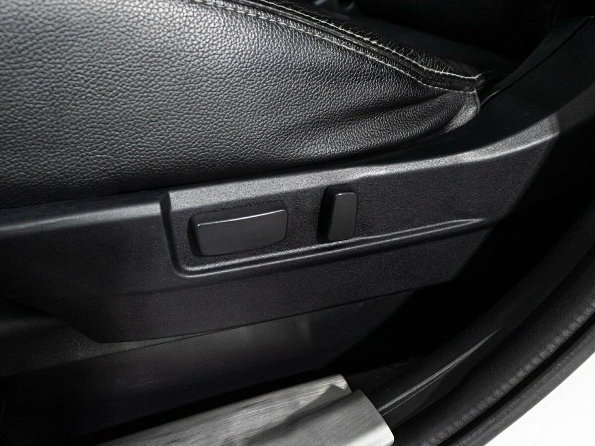 Mitsubishi Outlander с пробегом — 2014 год. Фото: #14