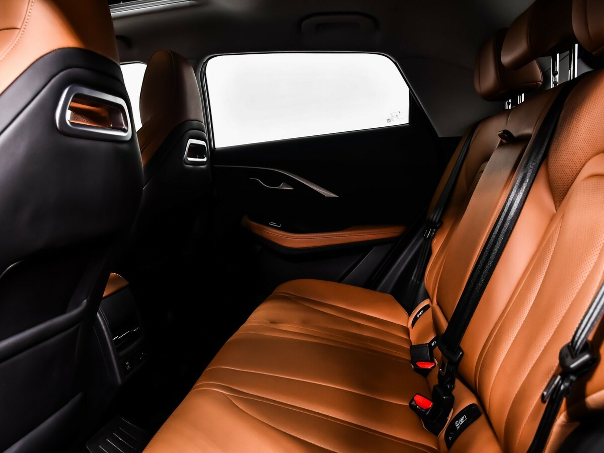 OMODA C5 с пробегом — 2023 год. Фото: #12