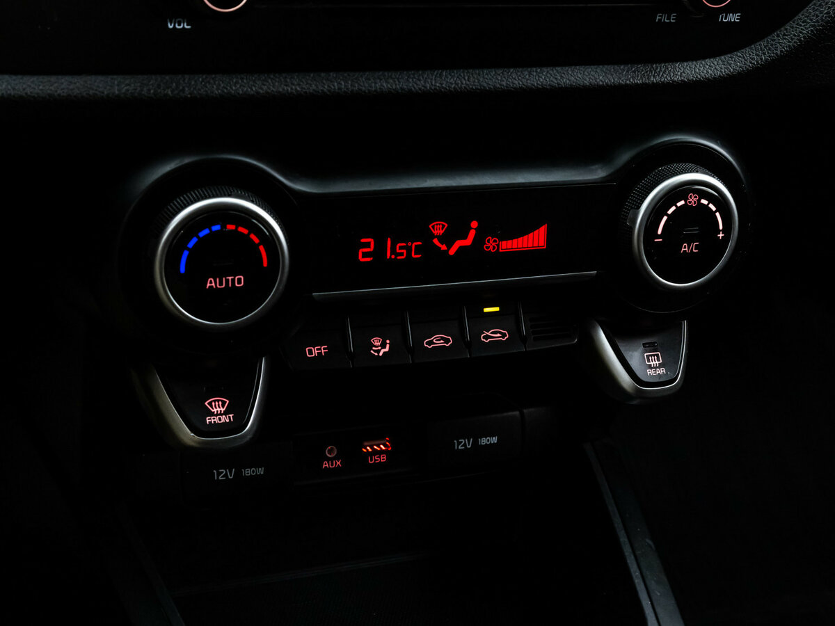 Kia Rio с пробегом — 2018 год. Фото: #10