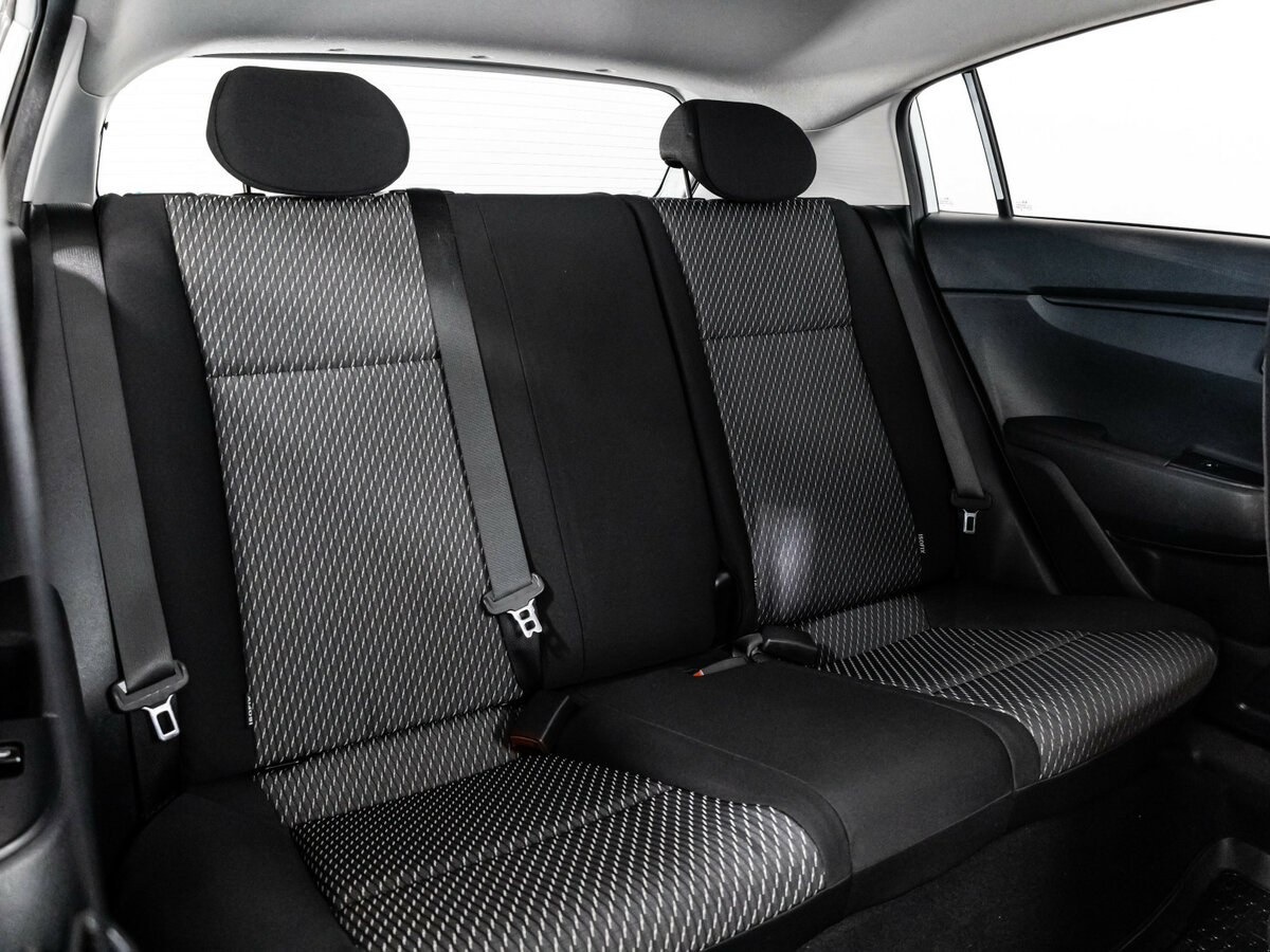 Kia Rio с пробегом — 2018 год. Фото: #13