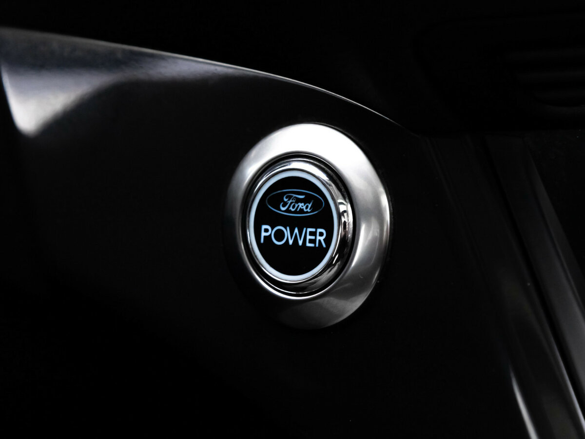 Ford Kuga с пробегом — 2013 год. Фото: #11